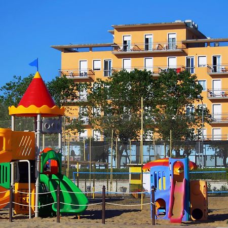 Hotel Atlas Ρίμινι Εξωτερικό φωτογραφία