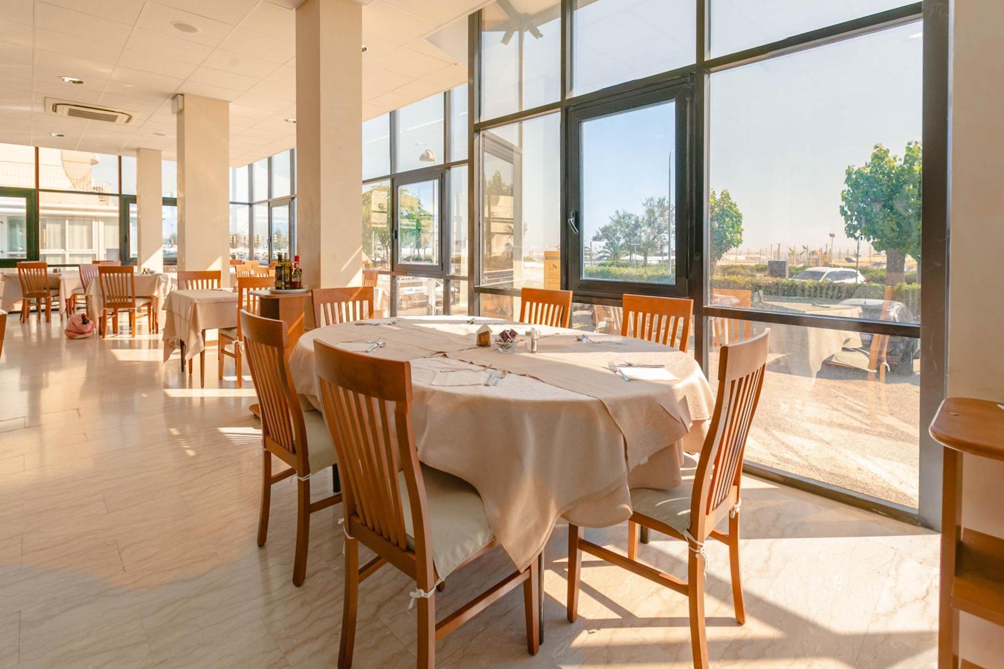 Hotel Atlas Ρίμινι Εξωτερικό φωτογραφία