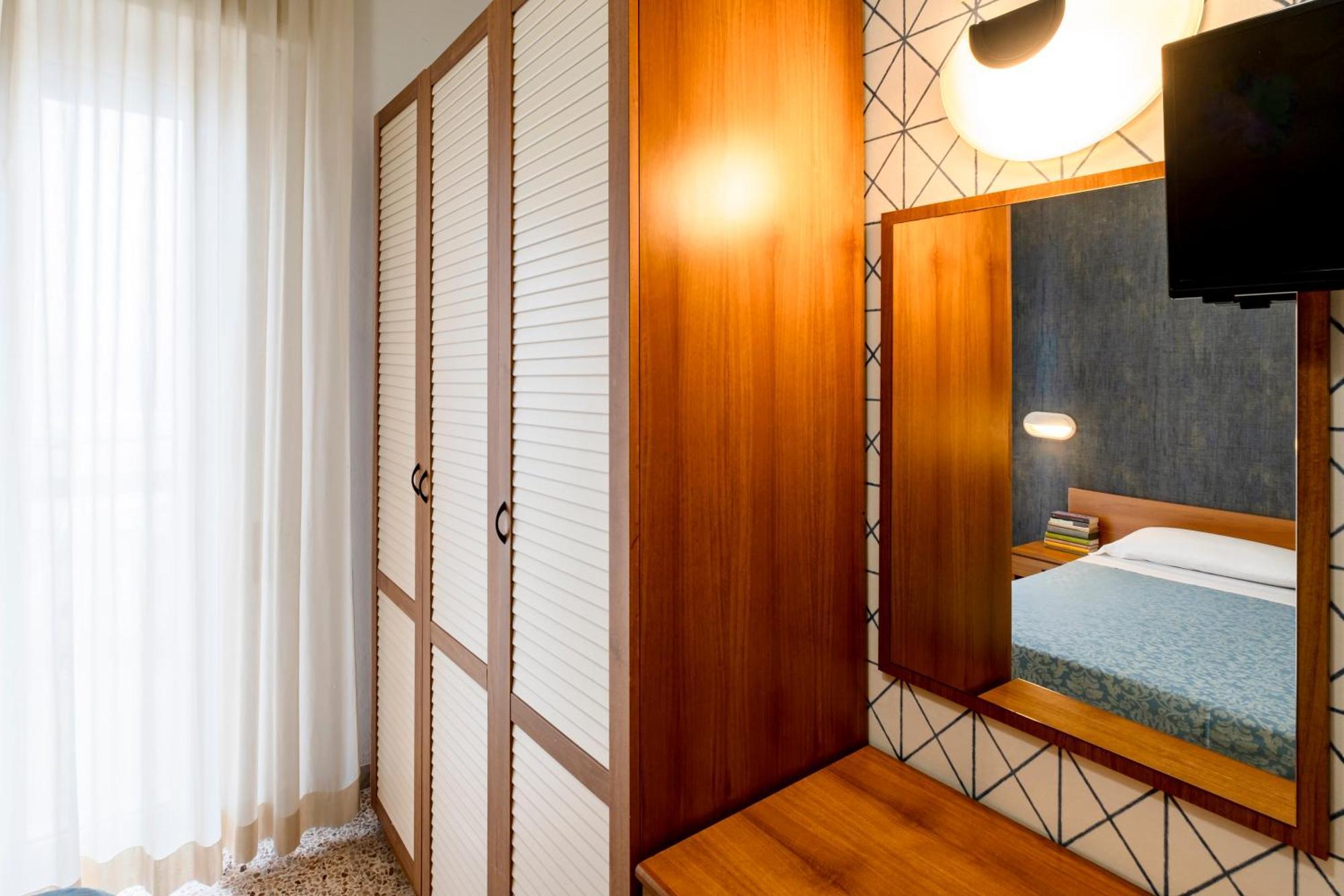 Hotel Atlas Ρίμινι Εξωτερικό φωτογραφία