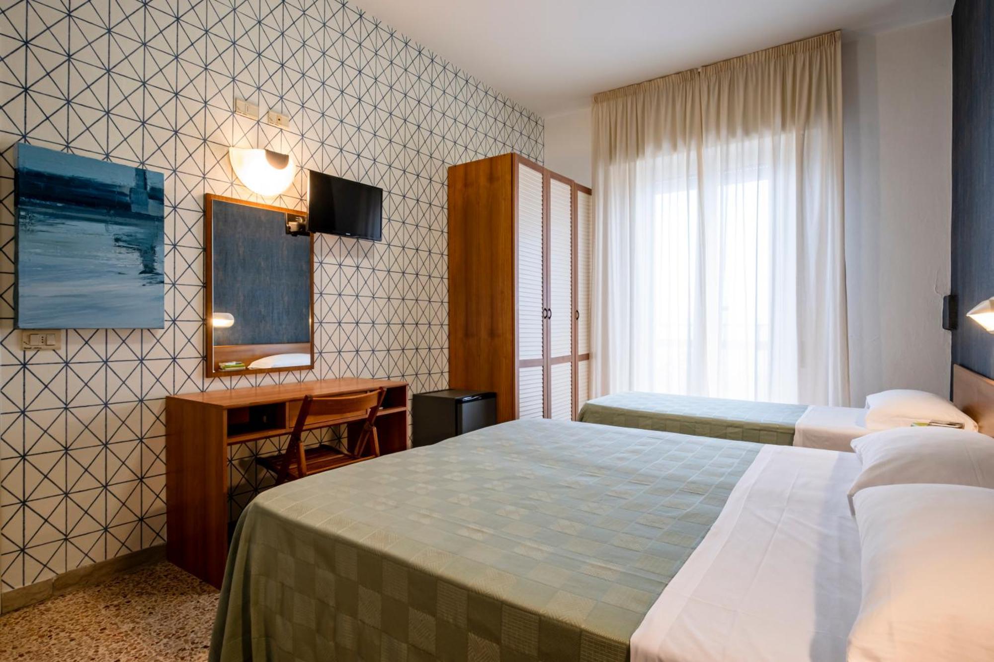 Hotel Atlas Ρίμινι Εξωτερικό φωτογραφία