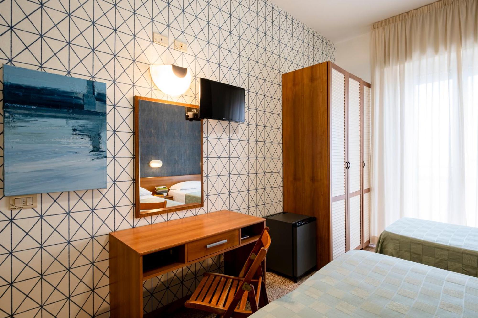 Hotel Atlas Ρίμινι Εξωτερικό φωτογραφία