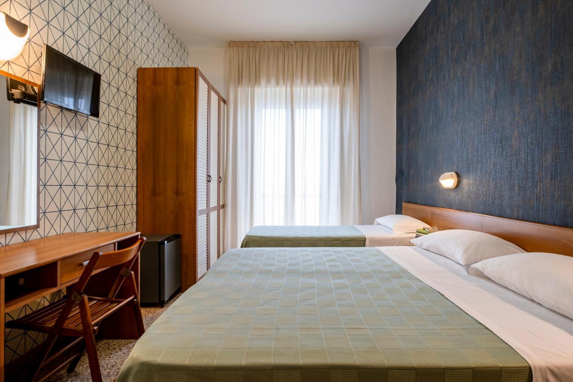 Hotel Atlas Ρίμινι Εξωτερικό φωτογραφία
