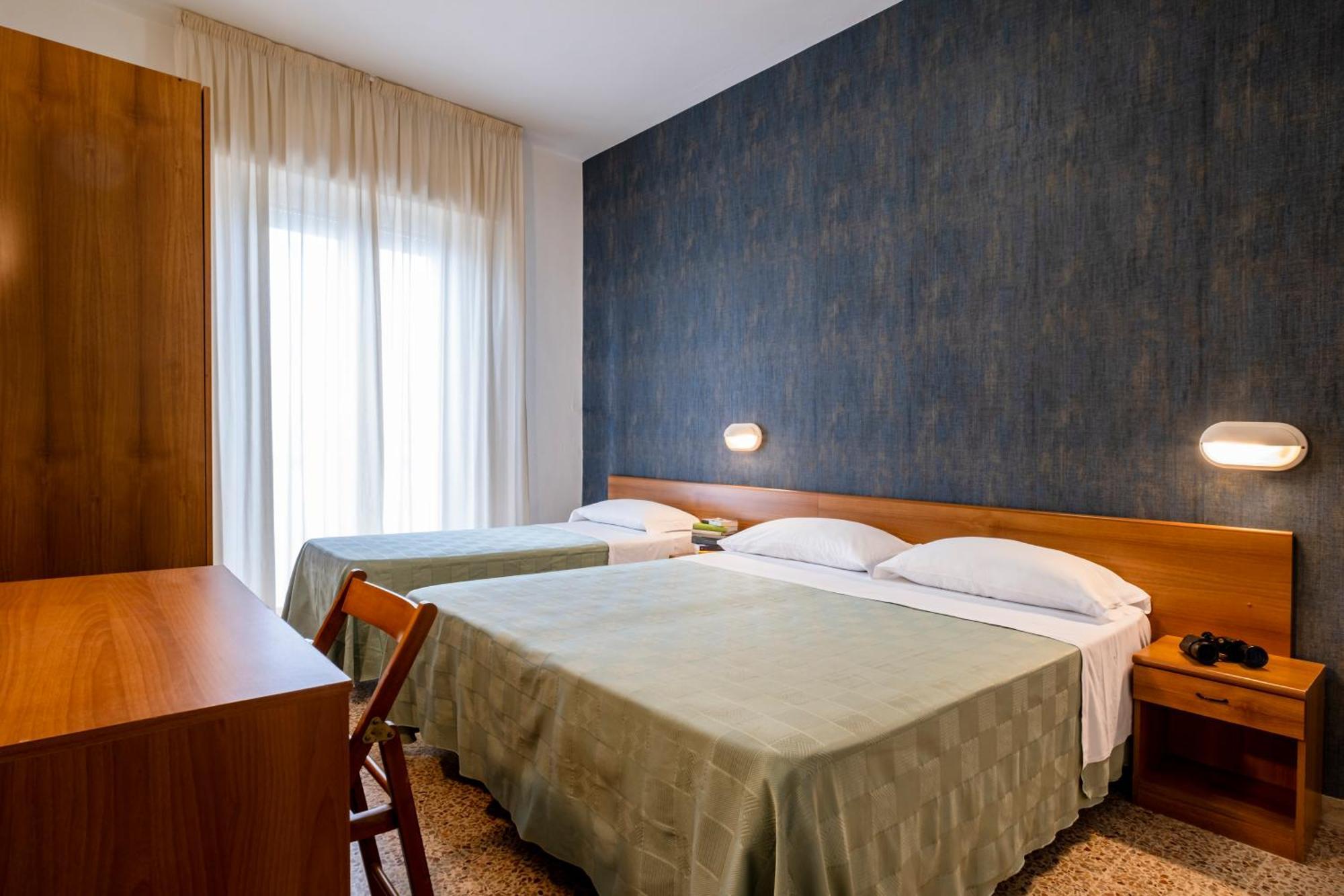 Hotel Atlas Ρίμινι Εξωτερικό φωτογραφία