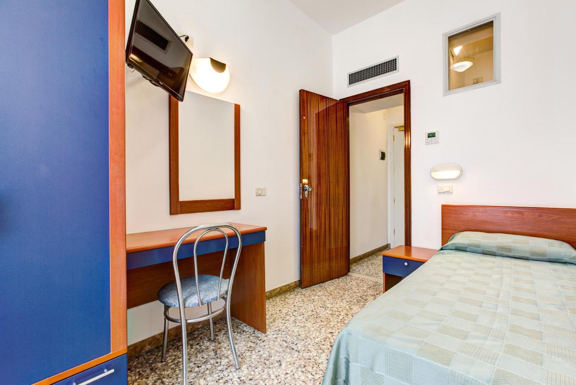 Hotel Atlas Ρίμινι Εξωτερικό φωτογραφία