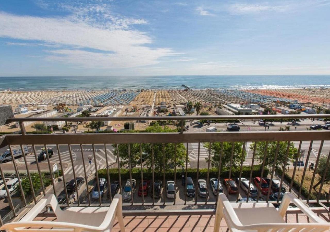 Hotel Atlas Ρίμινι Εξωτερικό φωτογραφία